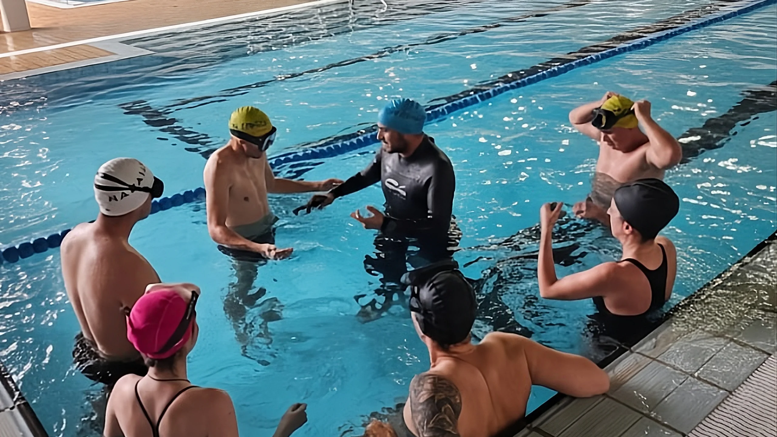 Cursos de apnea en piscina y en mar. Formaciones personalizadas de freediving